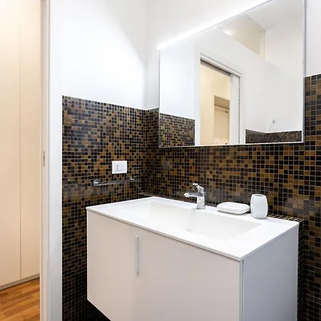 Apartament Disciplini Two Bedrooms Mediolan